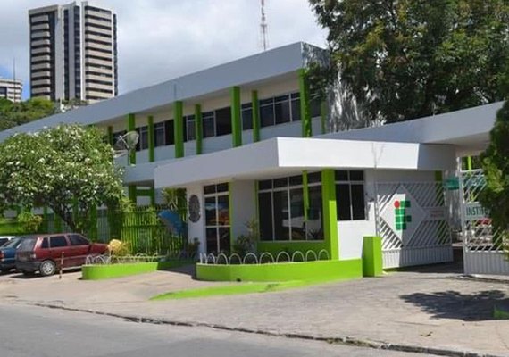MPF aciona União para garantir transporte a alunos dos Institutos Federais de Alagoas