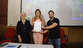 Secult assina ordem de serviço para reforma do Cenarte e garante retorno das aulas à sede histórica