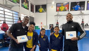 Crianças da LBV homenageiam Seleção Brasileira de Boxe