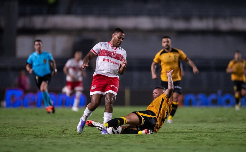 CRB derrota o Amazonas no Rei Pelé e sobe para o oitavo lugar da Série B