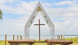 Quer casar na praia? Saiba como pedir autorização para eventos na Capelinha de Jaraguá
