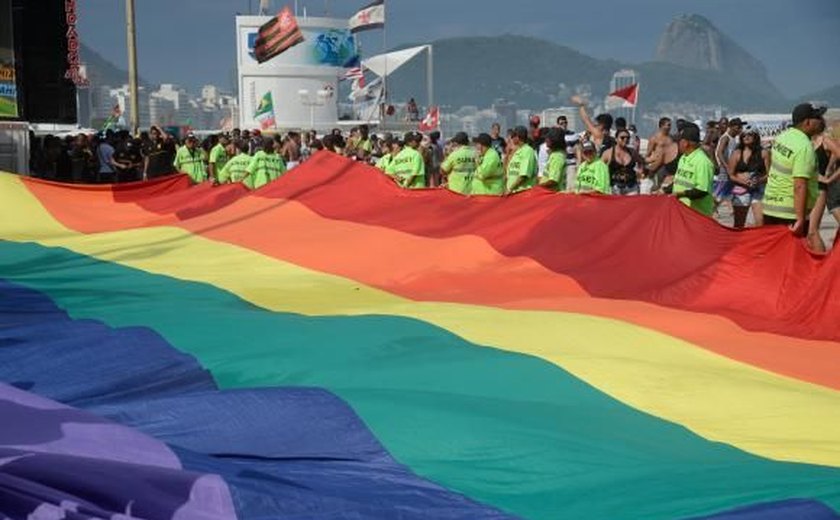 Parada LGBT do Rio defende aprovação de lei de identidade de gênero
