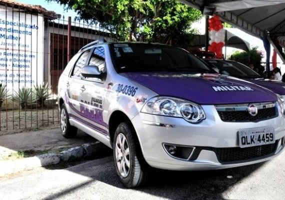 Juíza Carolina Valões capacita farmacêuticos sobre combate à violência doméstica