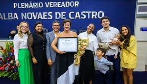 Câmara entrega Título de Cidadã Honorária de Maceió à neuropsicopedagoga Daniela Noronha