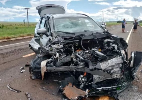 Vídeo: colisão entre dois veículos deixa três mortos na BR-060, entre as vítimas uma alagoana