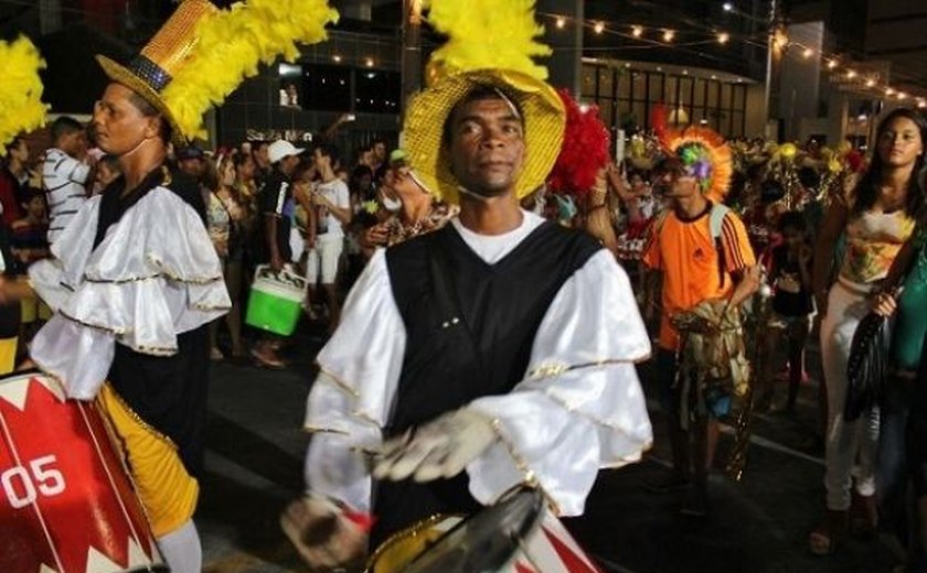 Carnaval de Maceió festeja bicentenário de emancipação política do Estado