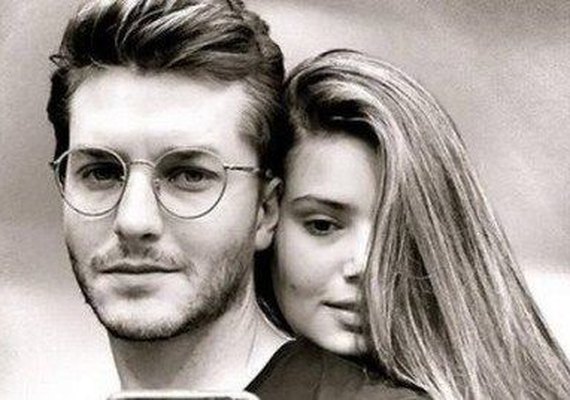 Após menos de 1 ano juntos, Klebber Toledo e Camila Queiroz noivam