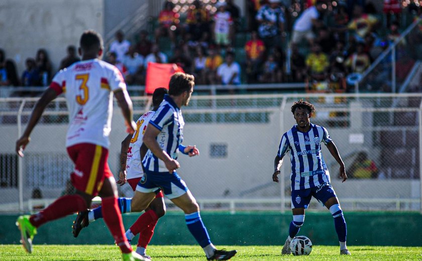 CSA derrota Juazeirense com gol nos acréscimos e assume liderança do Grupo A10