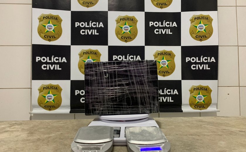 Polícia Civil autua jovem em flagrante por tráfico de drogas no bairro do Jacintinho