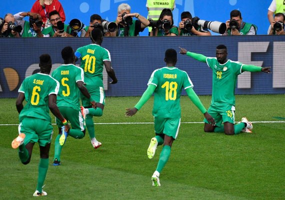 Senegal mantém bom retrospecto contra europeus em Copa e bate a Polônia