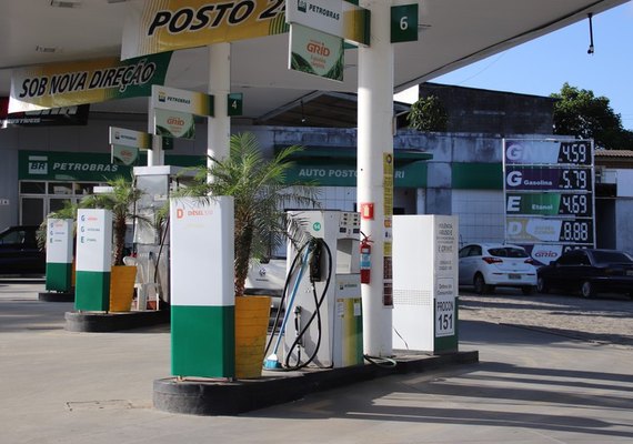 Petrobras anuncia redução do preço da gasolina