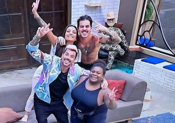 Jojo Todynho, Biel, Lipe e Stéfani Bays são os finalistas de 'A Fazenda 12'