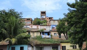 Fim de um bairro: Mutange começa a ser demolido