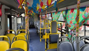 'Ônibus do Forró' leva música, alegria e o clima junino para passageiros de Maceió