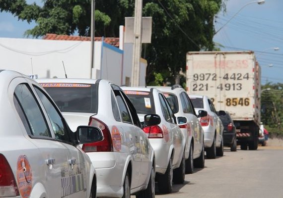 Segurança é uma das principais vantagens ao utilizar o serviço de táxi