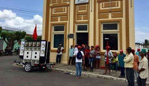 Sem terra ocupam prefeituras no Agreste e Sertão de Alagoas