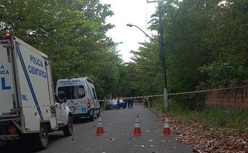 Mulher é morta após tentar assaltar motorista de aplicativo