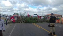 Greve geral: Rodovias são bloqueadas por manifestantes