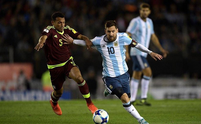 Argentina tropeça contra lanterna e vaga na Copa do Mundo fica ameaçada