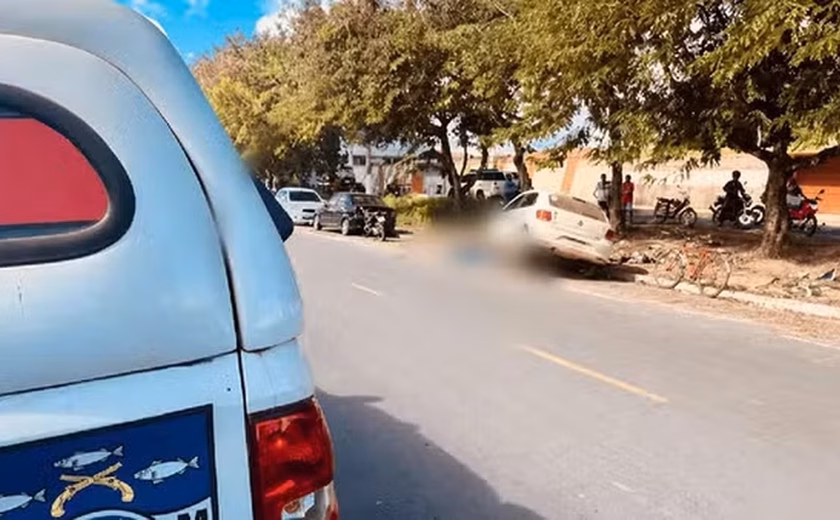 Mecânico morre após carro cair sobre ele durante manutenção em Arapiraca
