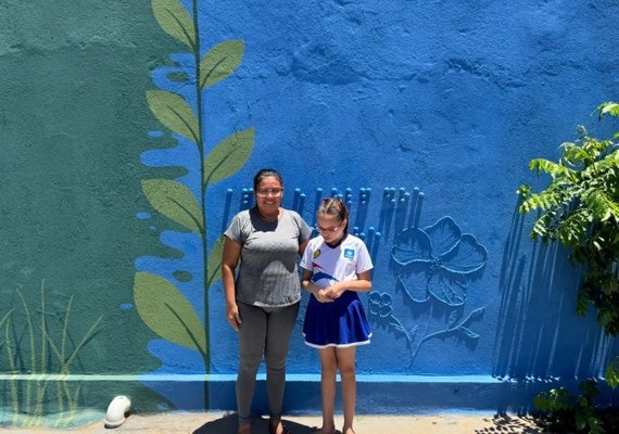 Mural sensorial inspirado em moradora celebra inclusão na nova Praça do Feitosa