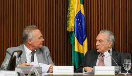 Senadores do PMDB relatam 'desconforto' com críticas de Renan a Temer