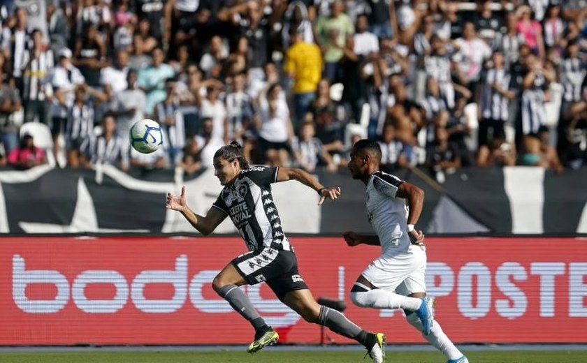 Ceará consegue empate contra Botafogo e se livra do rebaixamento