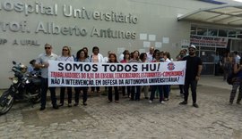 Servidores realizam manifestação em defesa do Hospital Universitário