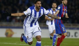 Empresário nega proposta do Barcelona pelo atacante alagoano Willian José