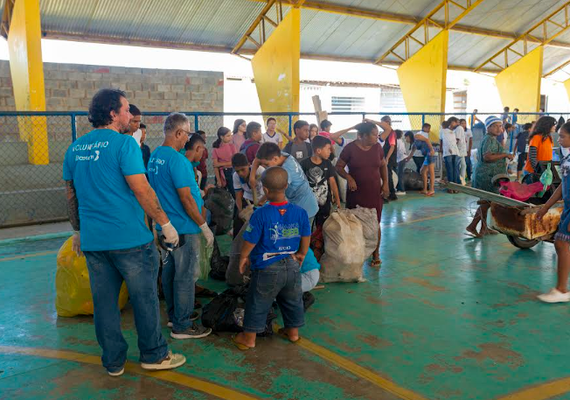 Cooperativas recebem mais de 2,5 toneladas de plástico para reciclagem