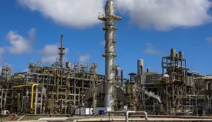 Petrobras renova contratos de quase R$ 100 bilhões com a Braskem