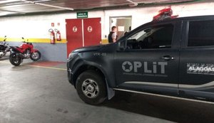 Polícia recupera moto e prende funcionário de supermercado por furto em Maceió