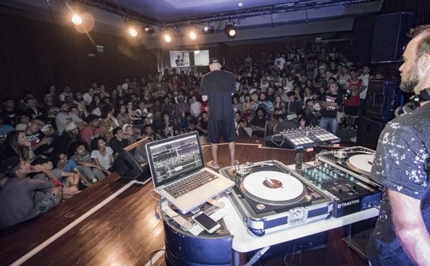 Hip-hop e Stand-up marcam celebração dos 47 anos do Teatro de Arena Sérgio Cardoso
