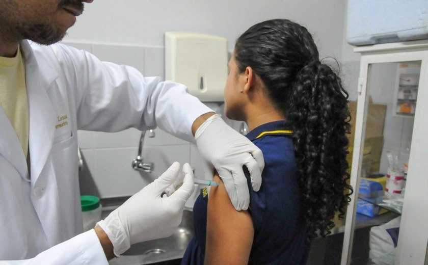 Dia D de vacinação contra a Influenza ocorre neste sábado; confira locais