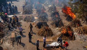 Índia registra novo recorde mundial com mais de 400 mil casos de Covid