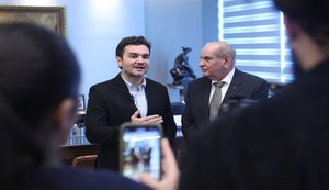 Ministro Celso Sabino recebe da CNC nova projeção de crescimento do Turismo em 2023