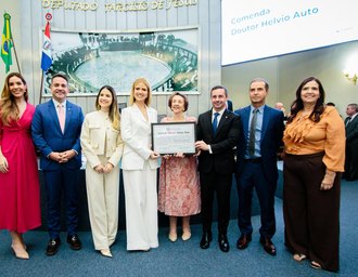 Comenda reconhece atuação de Rafaella Toledo na reestruturação da oncologia pública em Alagoas