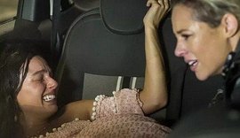 Em A Força do Querer, Ritinha dá à luz em táxi com ajuda de Jeiza; veja foto