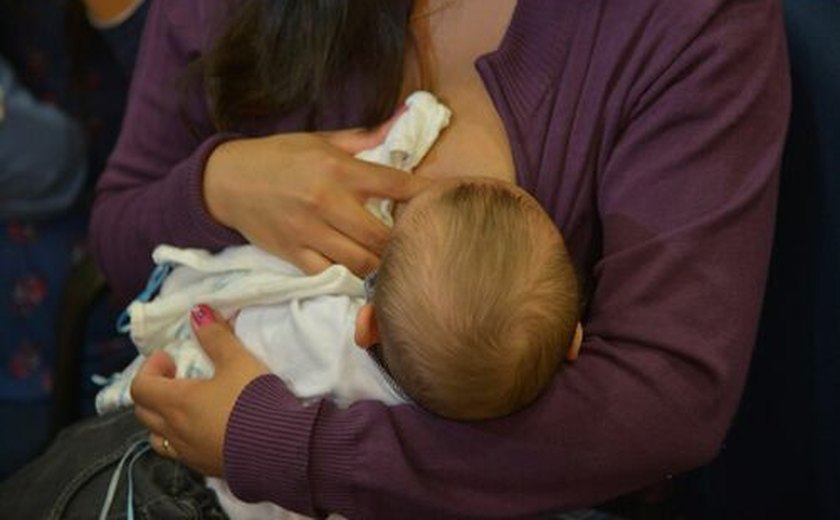 Prolongar aleitamento materno depois dos 12 meses diminui consumo de açúcar e chances de cárie nas crianças de até dois anos
