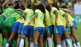 Sicoob reforça apoio ao esporte feminino e marca presença no Brasileirão 2025