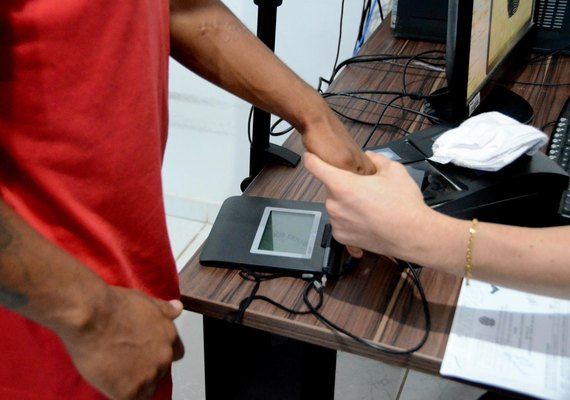 Seris e instituições vão garantir documentos a custodiados de Alagoas