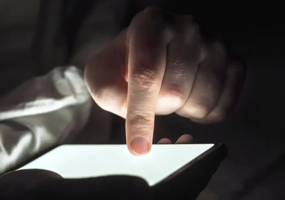 Lei amplia punição a crimes sexuais online contra crianças; entenda