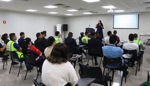 Procuradora do MPT/AL capacita trabalhadores do Aeroporto Zumbi dos Palmares na prevenção ao tráfico de pessoas