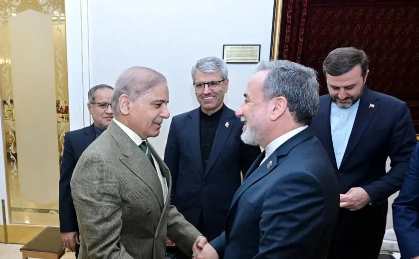 Governo iraniano apresenta condições para fim da guerra e recusa negociar com EUA