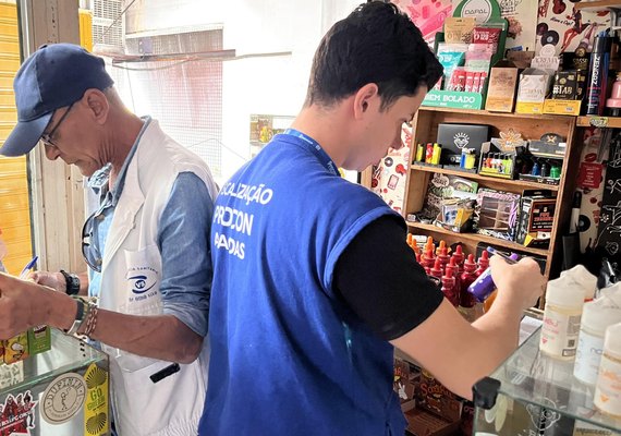 Mais de 670 caixas de cigarros eletrônicos são apreendidas no Centro de Maceió