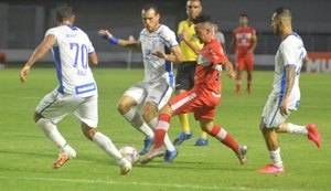 Galo vence Avaí e volta ao G4 da Série B