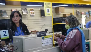 Reembolso de descontos ilegais de aposentados começa nesta quarta-feira