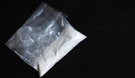 Em bar, PM apreende 10 gramas de cocaína com duas mulheres em Arapiraca