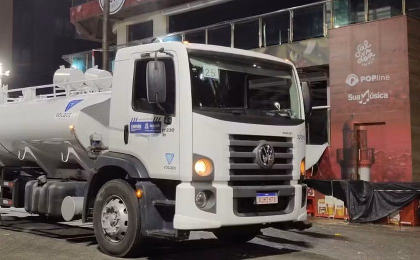 Bióloga de 24 anos morre após ser atropelada por caminhão de limpeza em circuito de carnaval em Salvador