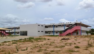 Faculdade é condenada a pagar indenização por não entregar diploma